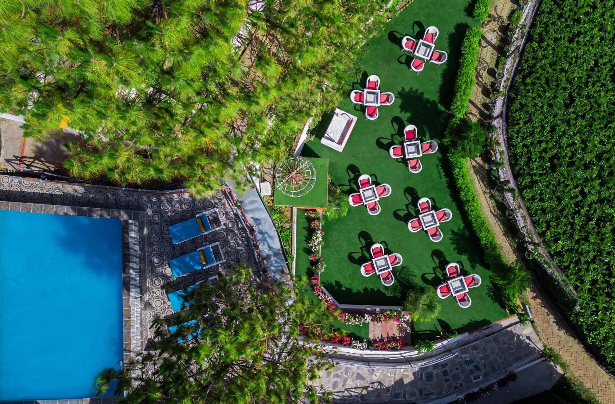 Hotel Zone Connect By The Park, Lansdowne Esterno foto